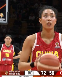 中国女篮：张子宇爆发独木难支，5人表现不佳，一人遭弃用